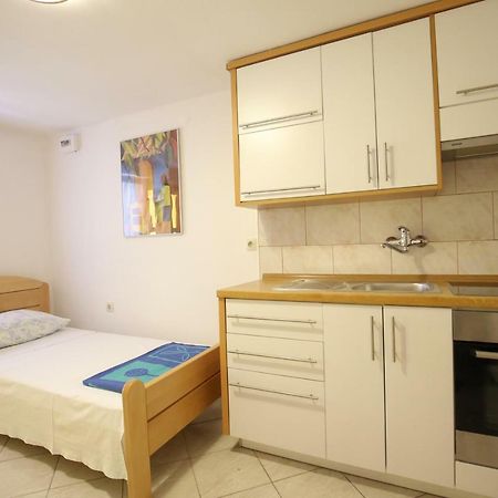 Apartments Paleka Петрчане Экстерьер фото