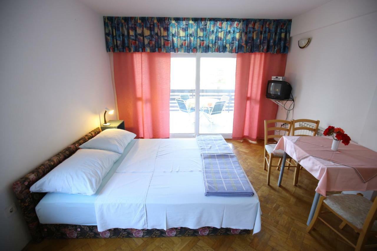 Apartments Paleka Петрчане Экстерьер фото
