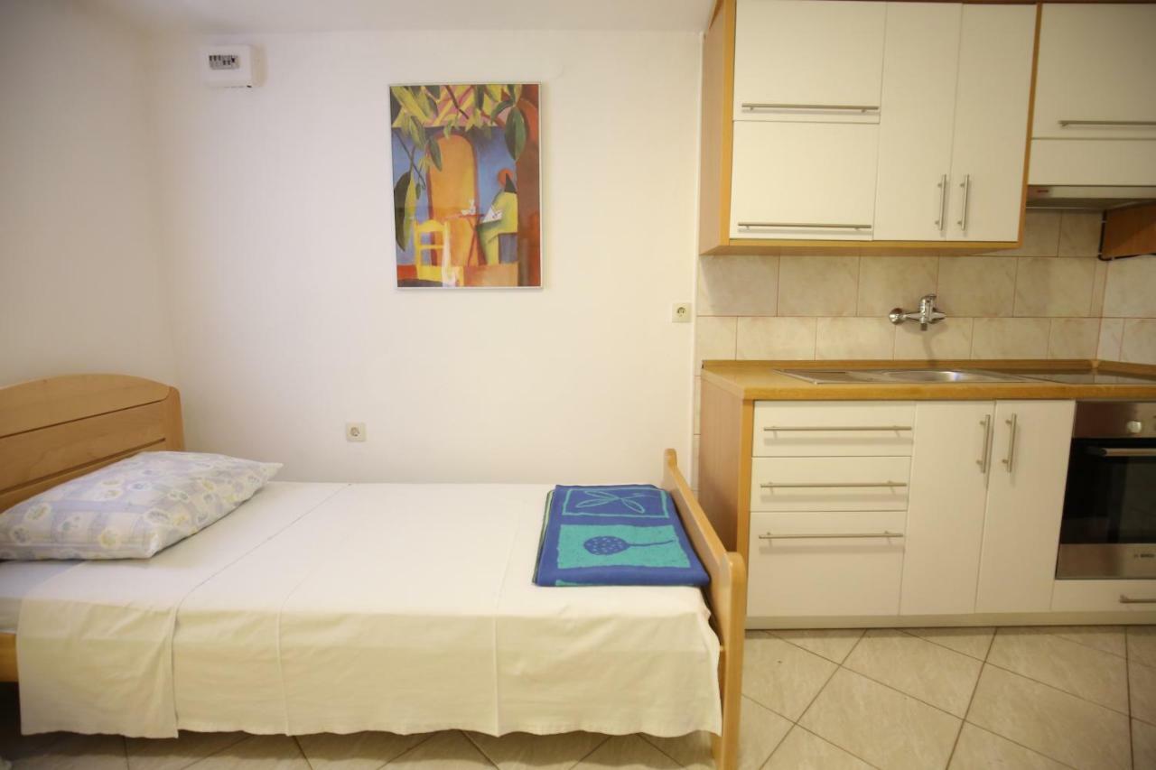 Apartments Paleka Петрчане Экстерьер фото