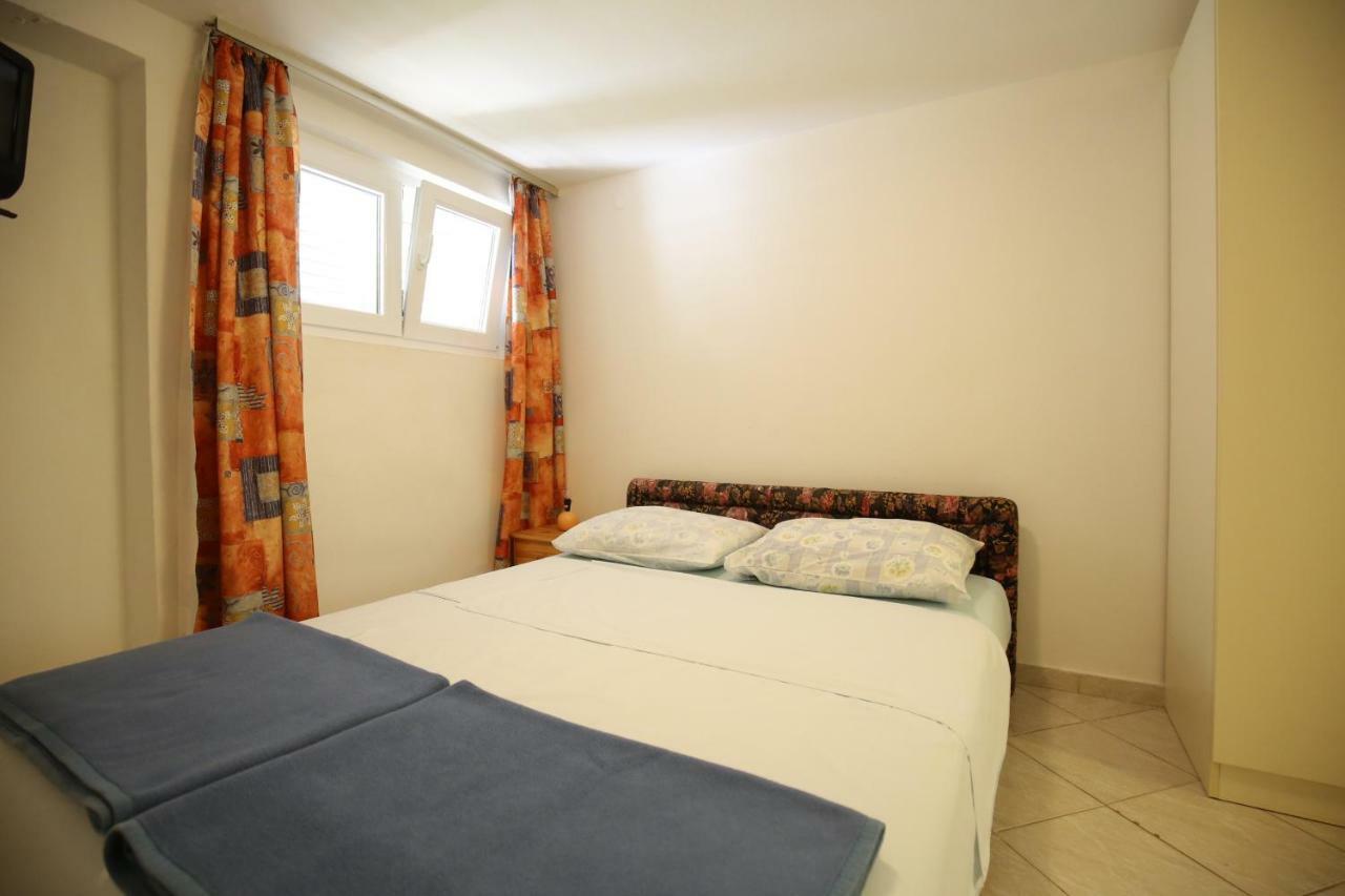 Apartments Paleka Петрчане Экстерьер фото