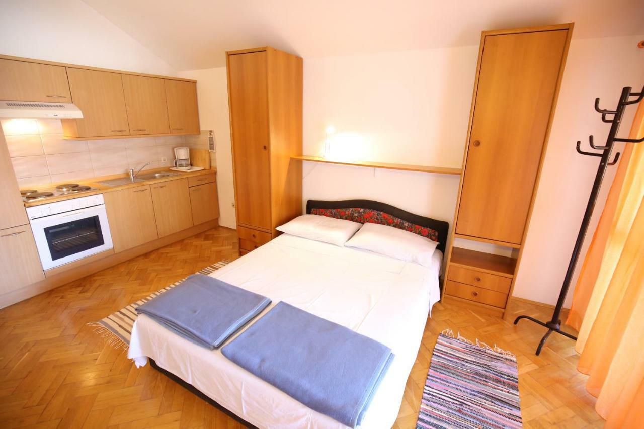 Apartments Paleka Петрчане Экстерьер фото