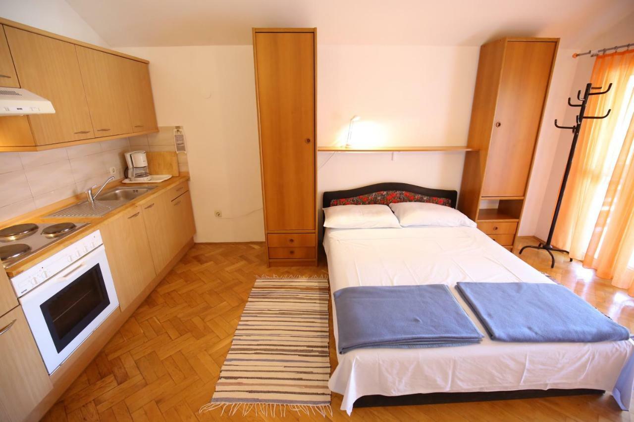 Apartments Paleka Петрчане Экстерьер фото