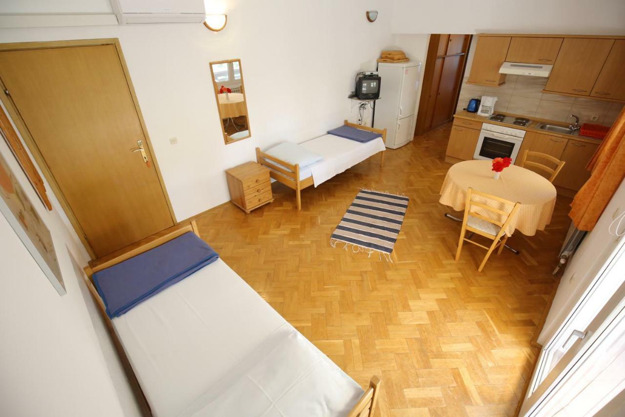 Apartments Paleka Петрчане Экстерьер фото