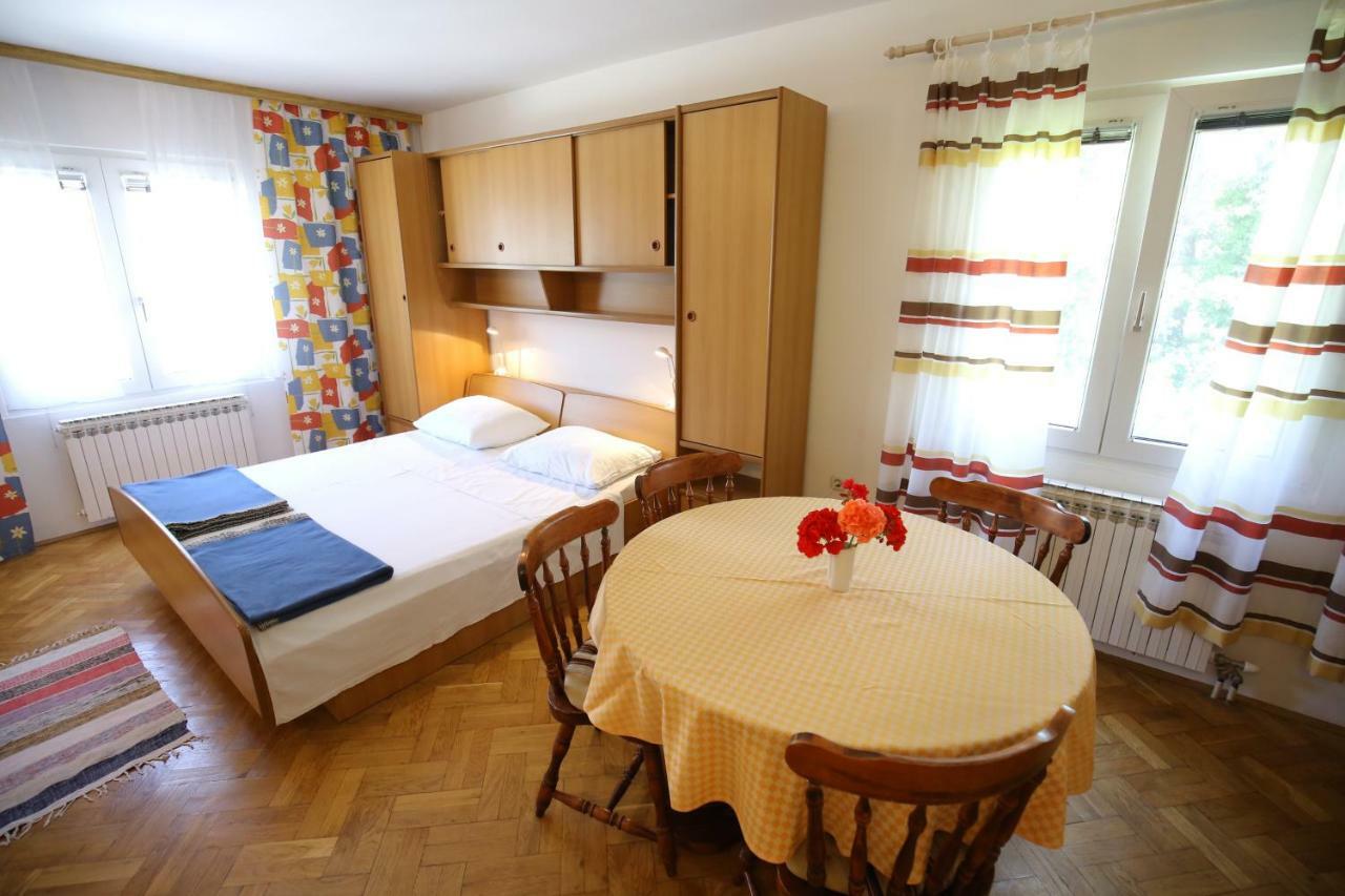 Apartments Paleka Петрчане Экстерьер фото
