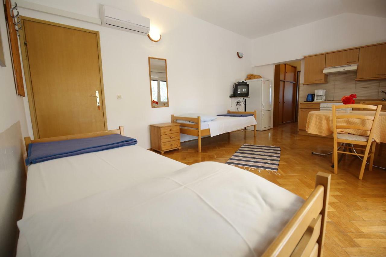 Apartments Paleka Петрчане Экстерьер фото